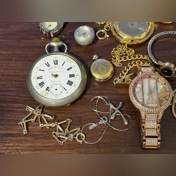 Lot of untested / broken watches and watch accessories